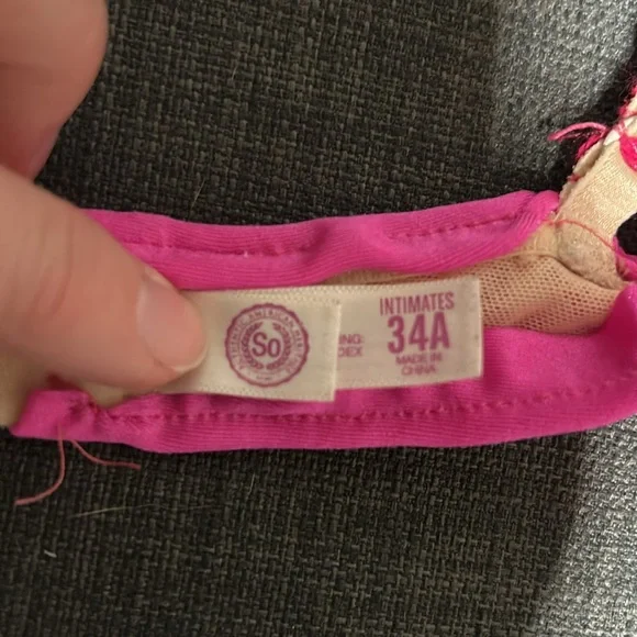 So Pink & White Bra Top with Embellishments & Balera Cropped Leggings Costume - Picture 10 of 17